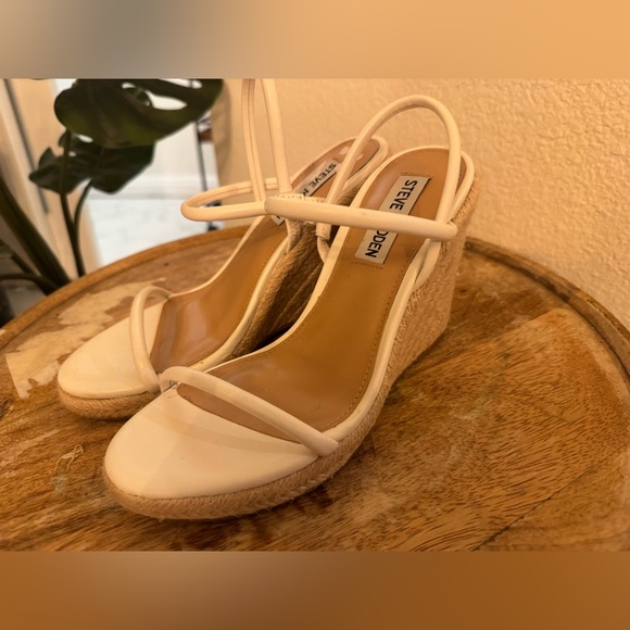 Steve Madden Tan Wedge Sandals - Picture 2 of 9